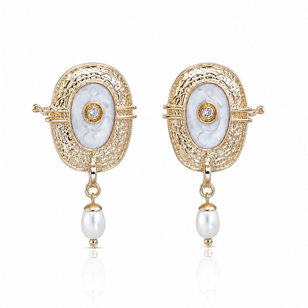 Gold and White Pearl Drop Earrings 💕